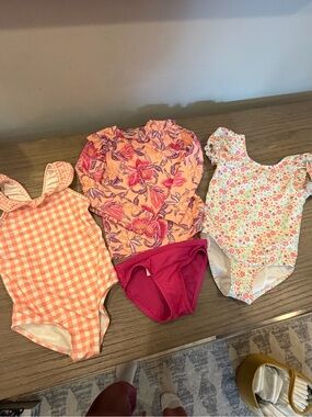 Girls Floral Pink Long-Sleeve Swim Bodysuit
